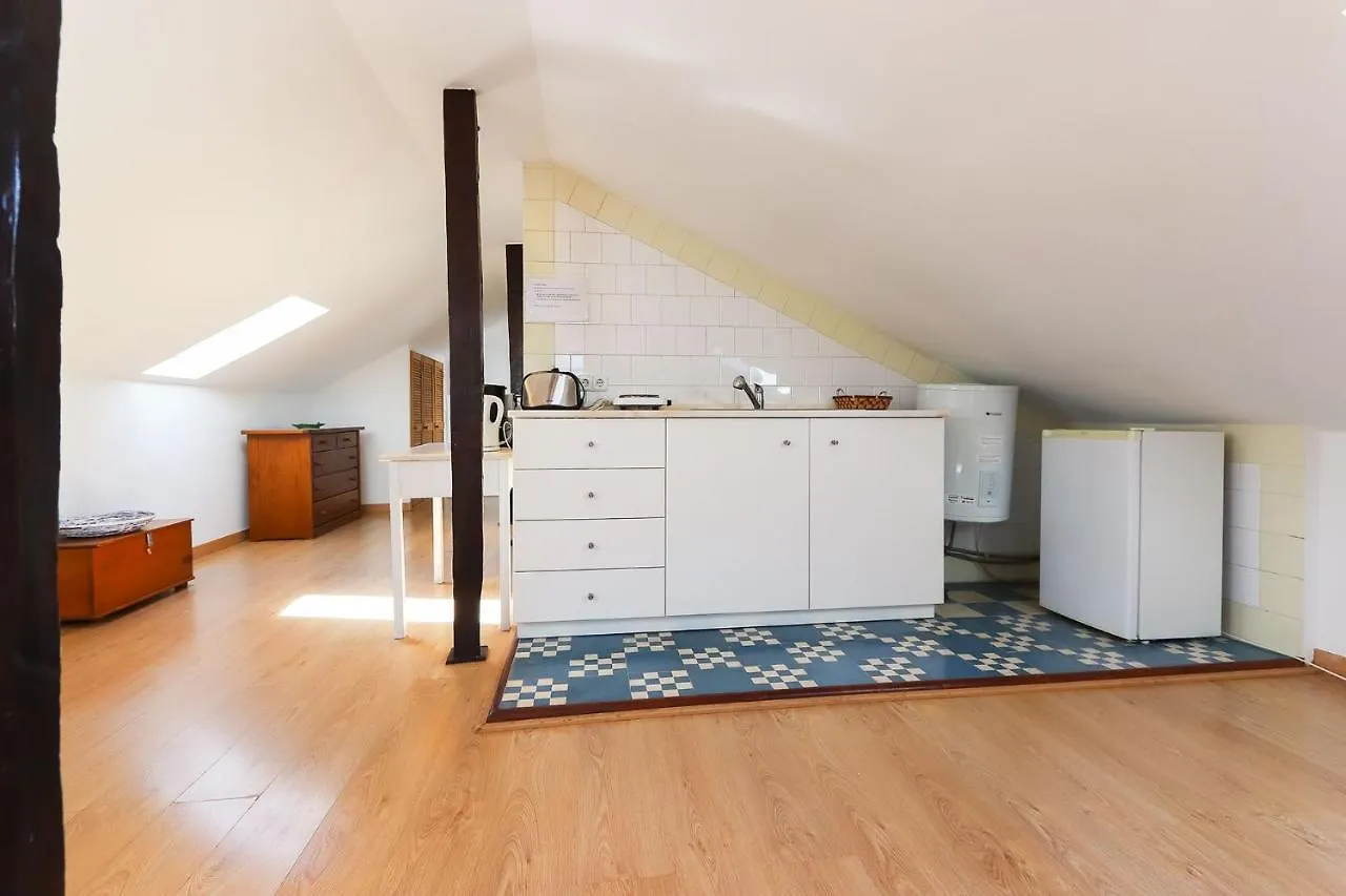 Sunny Attic Loft By Homing Daire Lisboa