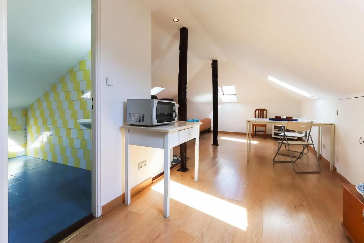 Sunny Attic Loft By Homing Daire Lisboa Portekiz